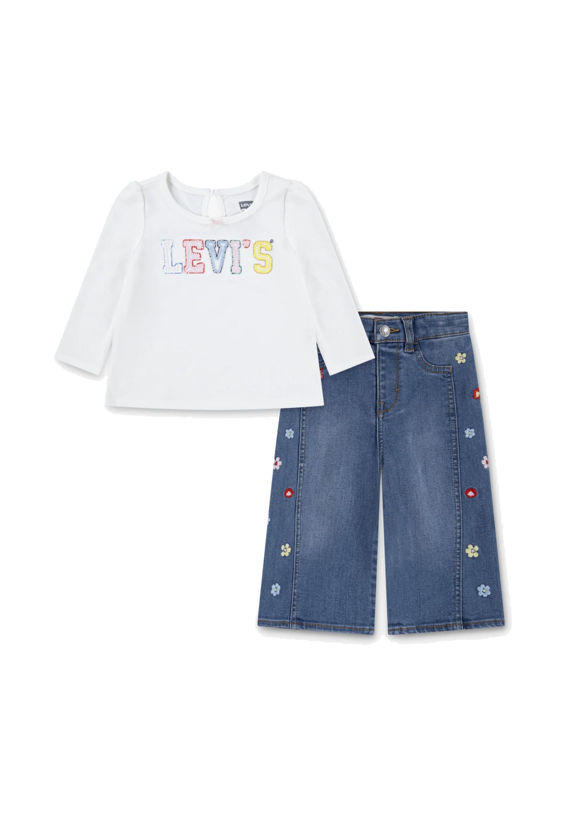 Completo Sportivo t-shirt e jeans all'uncinetto