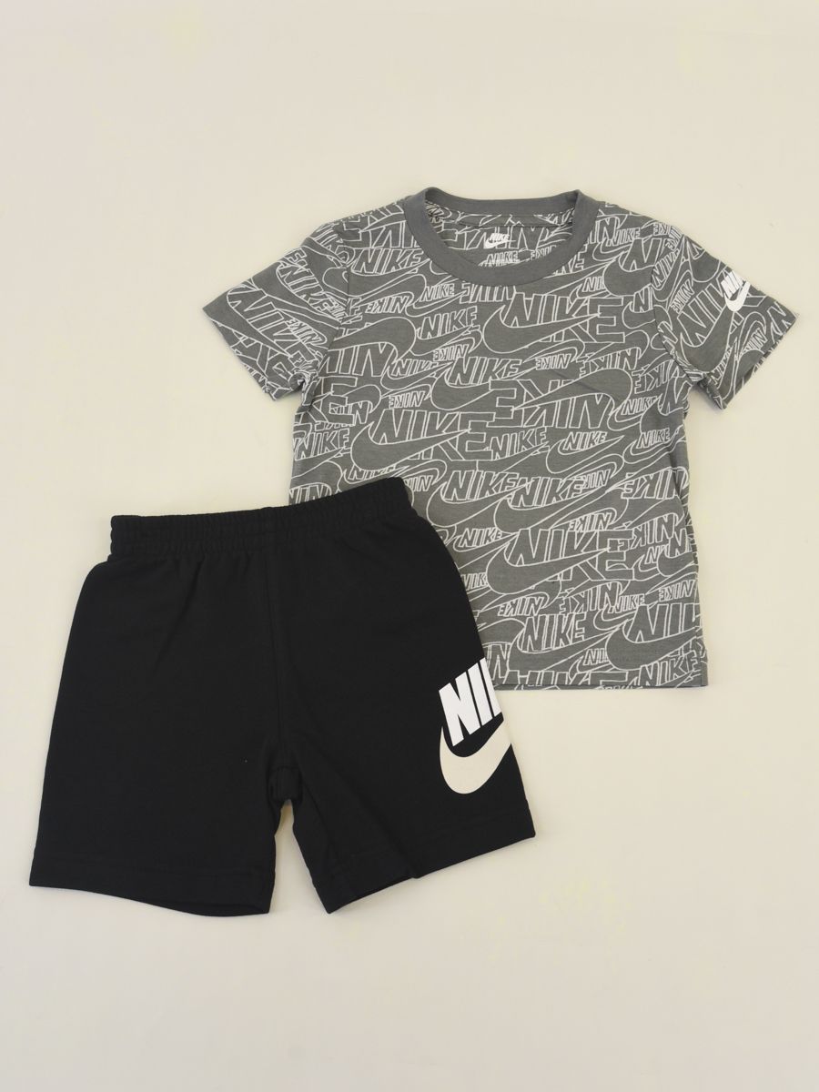 Completo Sportivo set t-shirt e pantaloncino stampa Logo All over